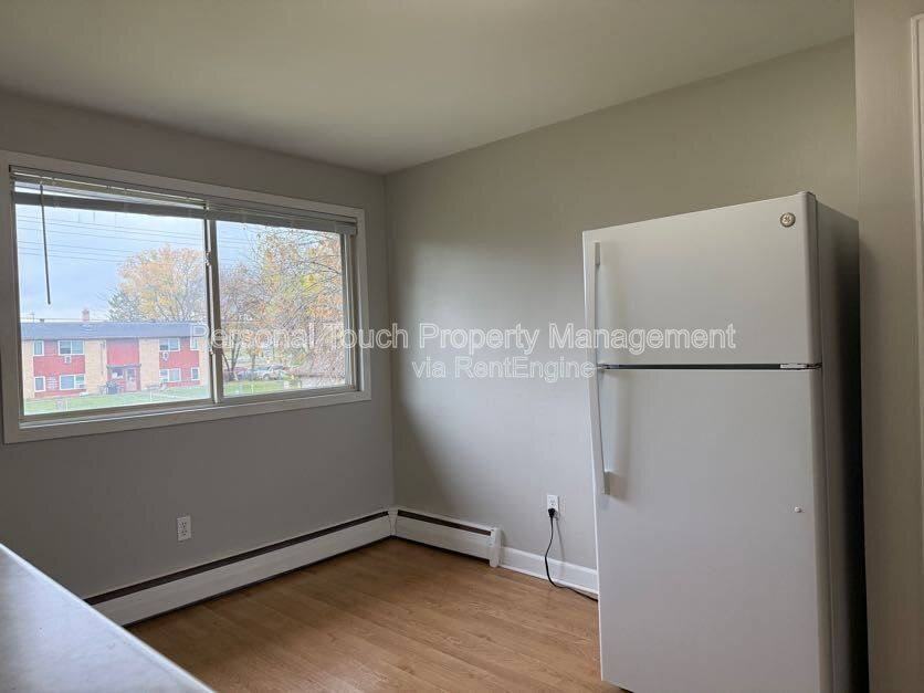 1828 14th St S #4 - Photo 6 of 10