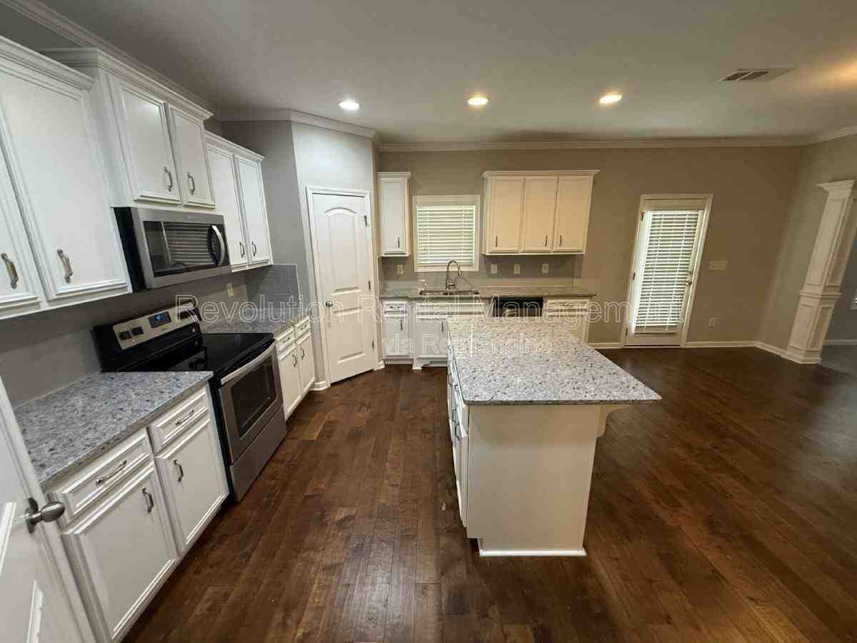 50 Carl Williams Rd - Photo 4 of 10