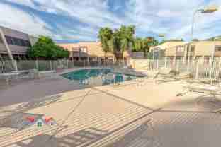 712 W 14th St - Photo 1 of 1