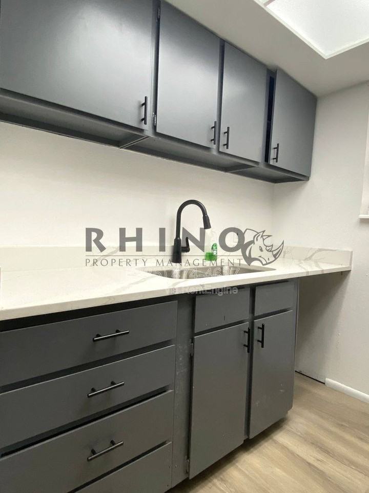 120 E Utopia Ave #5 - Photo 4 of 10