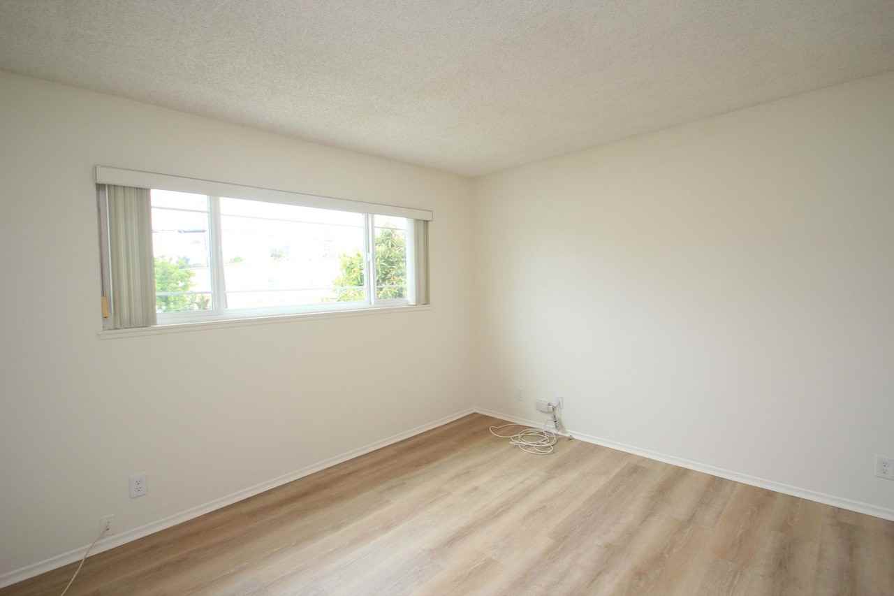 535 Lawnwood Way - Photo 3 of 50