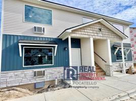 featured image of 5405 Park Lawn Ave