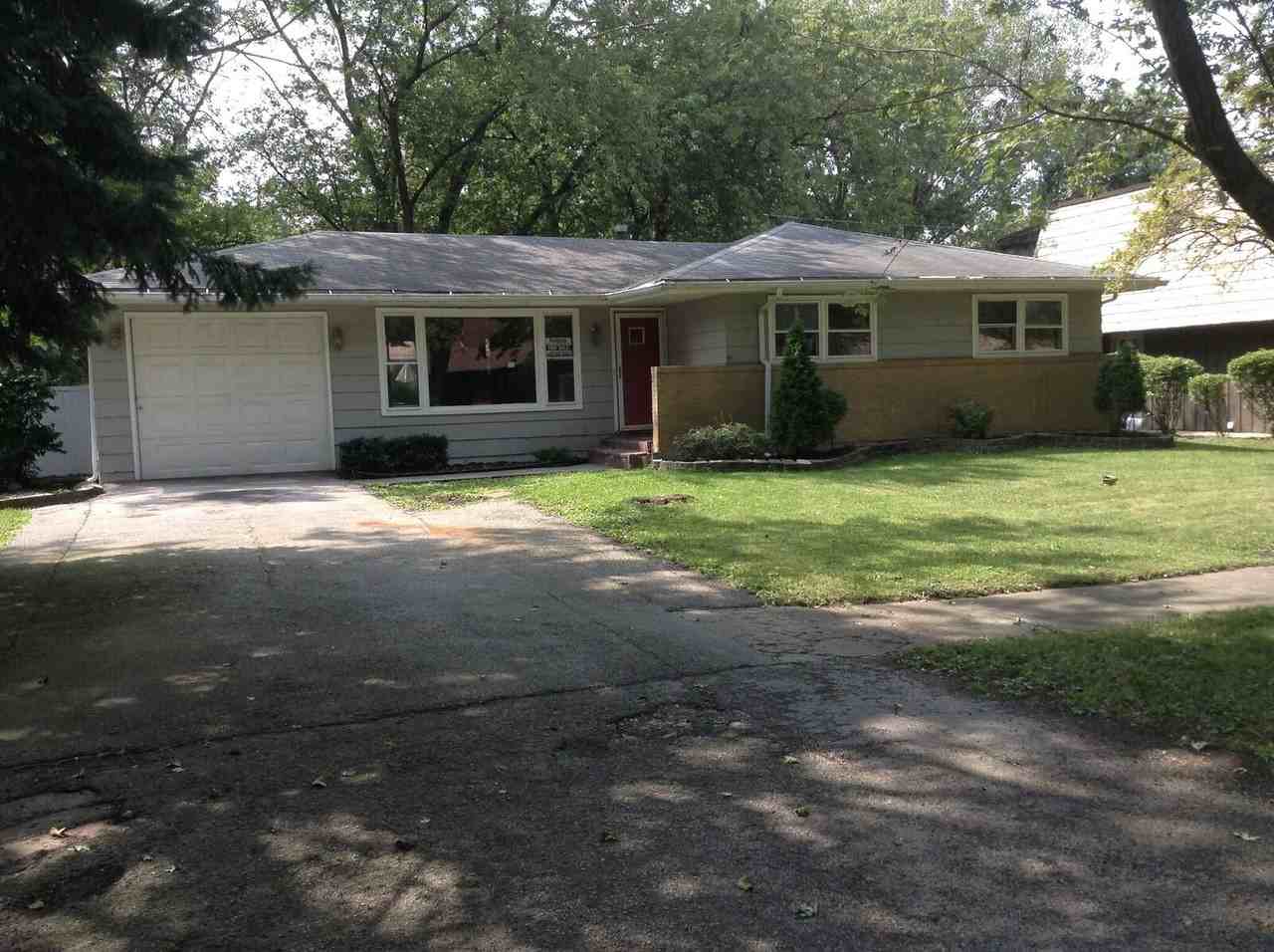 18760 Springfield Ave - Photo 2 of 4