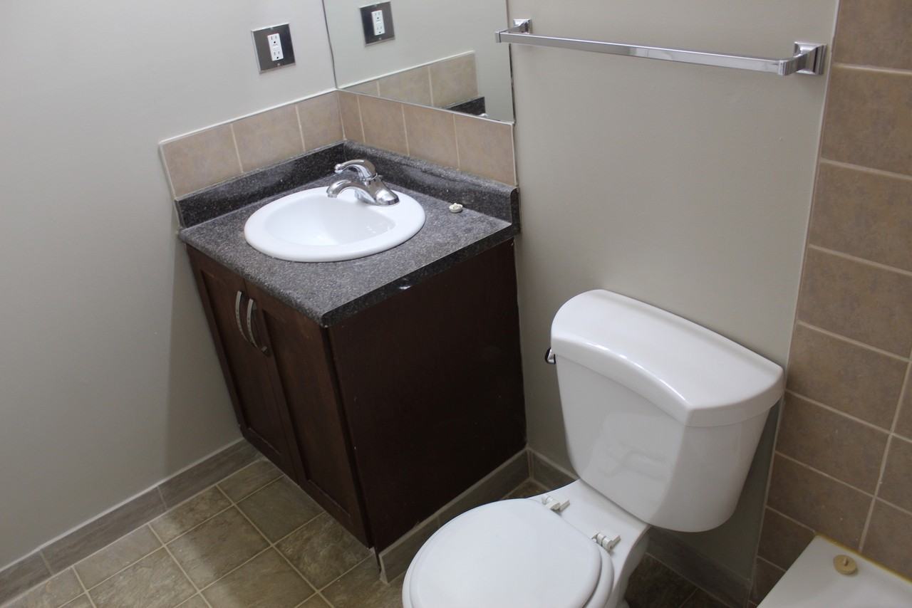 Willow Apartments - Photo 5 of 16