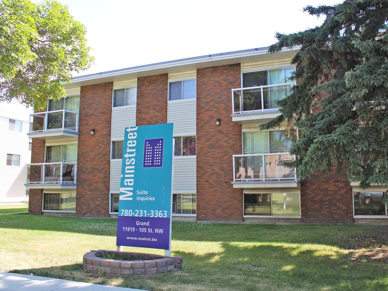 Grand Apartments - Photo 6 of 13