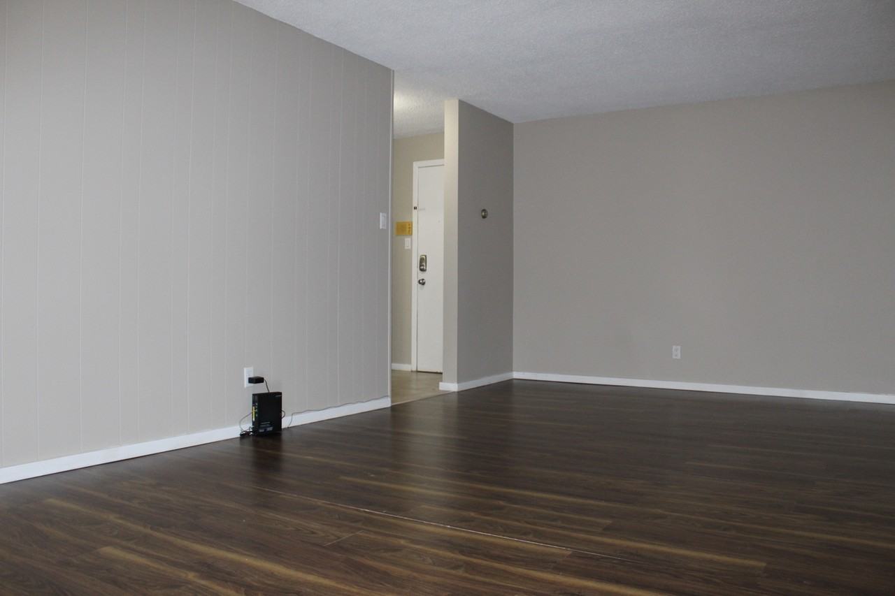 Julia Place - Photo 6 of 11