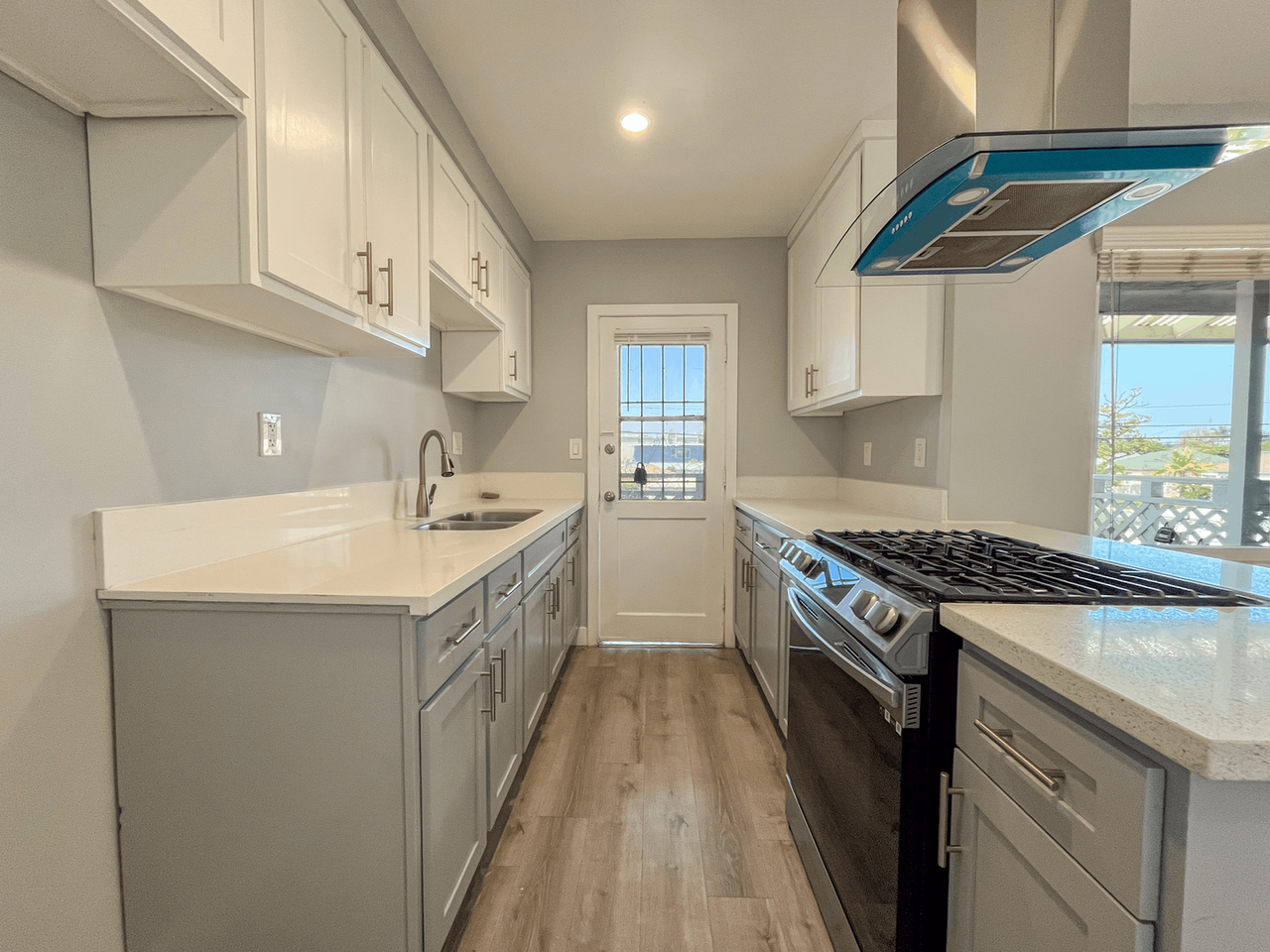 3556 W 113th St - Photo 3 of 23