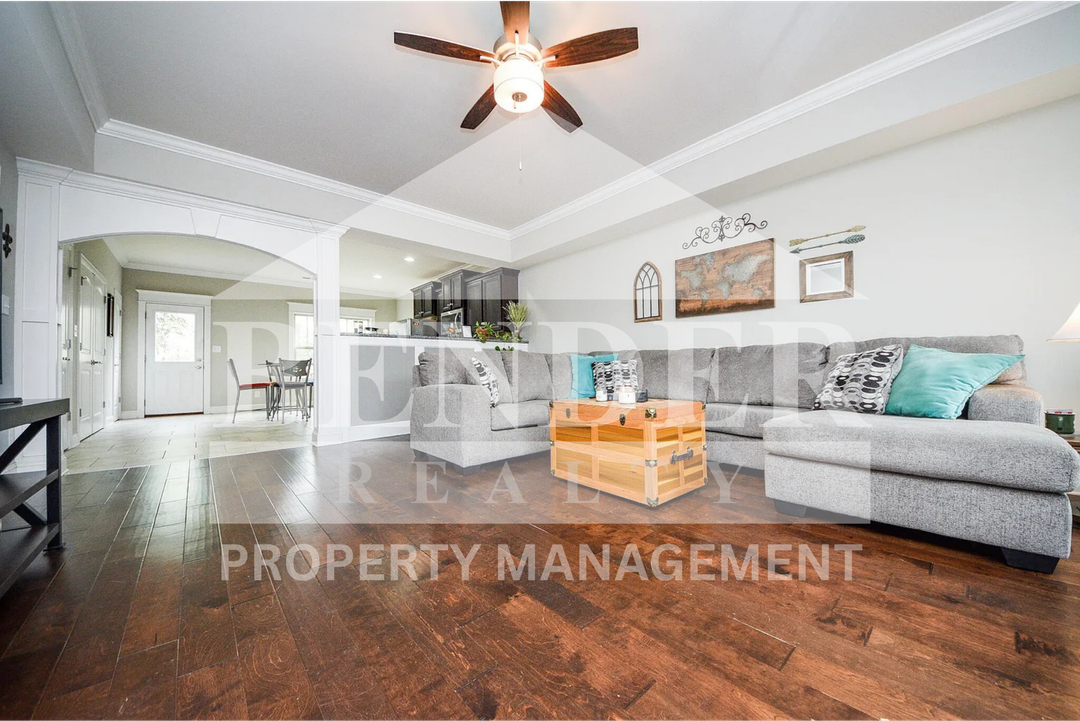 246 Bellingham Dr Ne - Photo 3 of 13