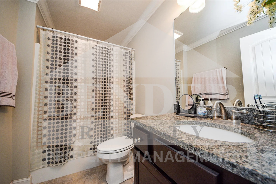 246 Bellingham Dr Ne - Photo 4 of 13