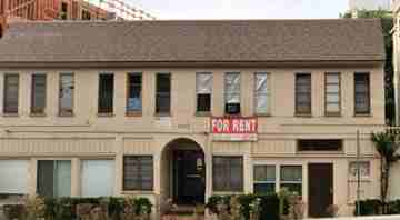 featured image of 1601 Beloit Ave