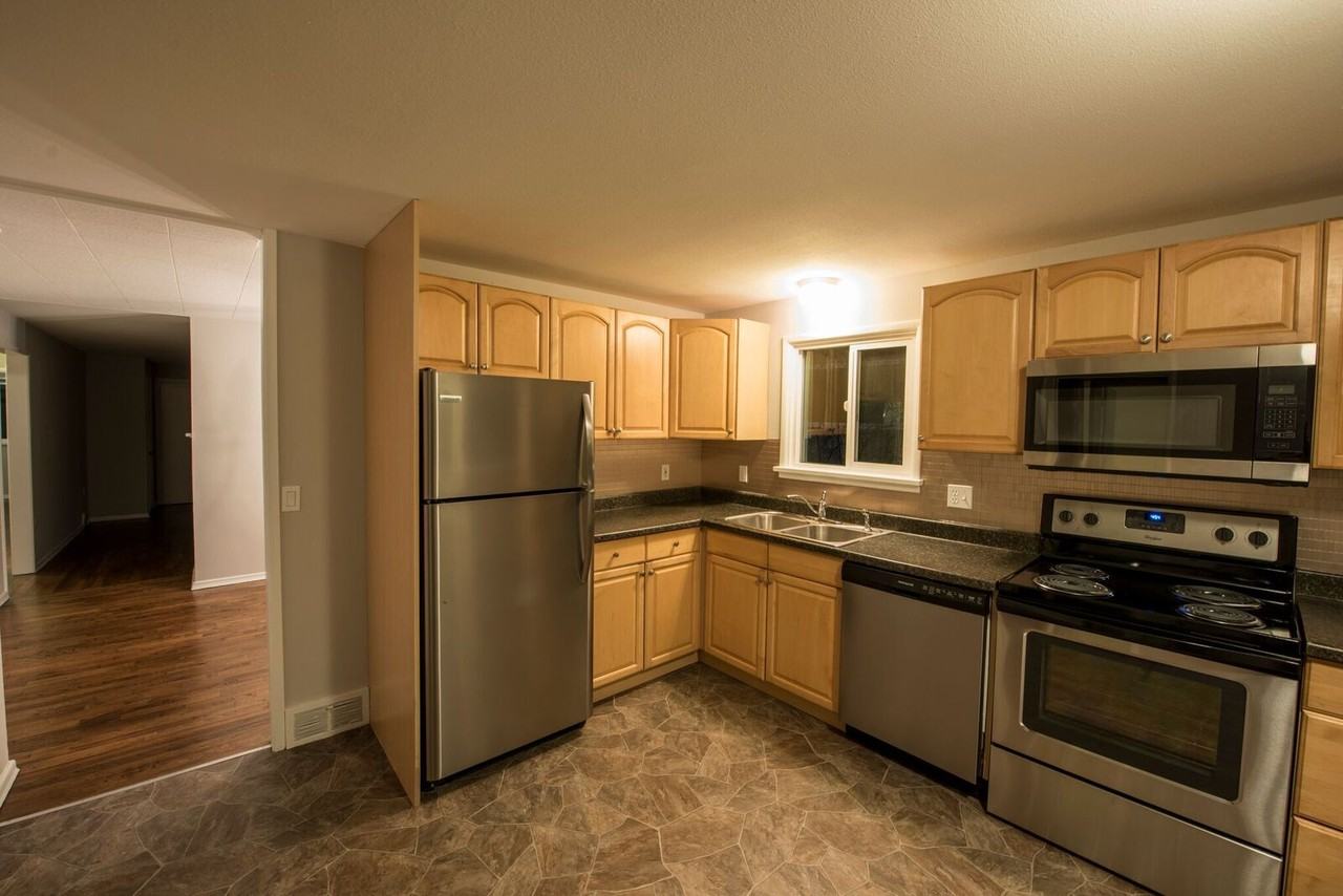 10039 Ashworth Ave N #1 - Photo 3 of 7