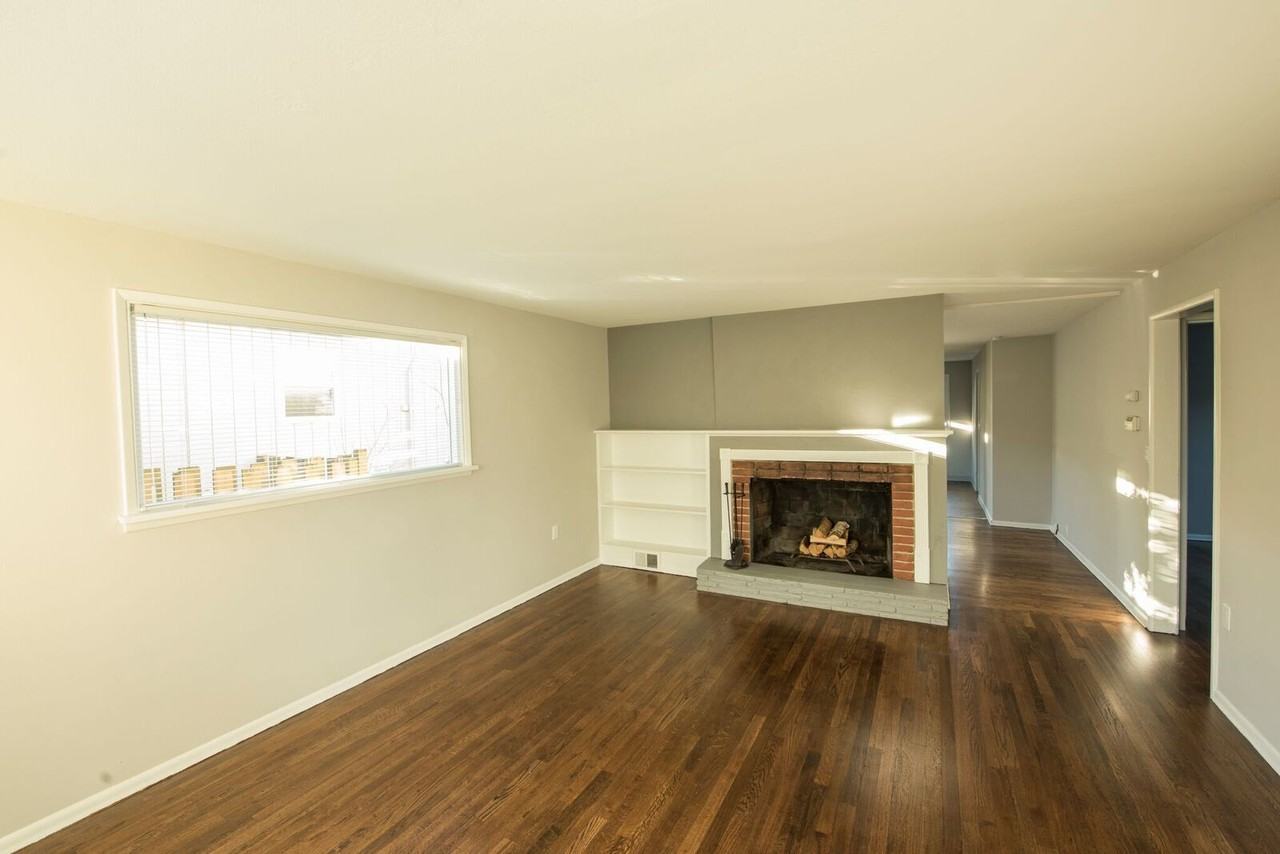 10039 Ashworth Ave N #1 - Photo 2 of 7