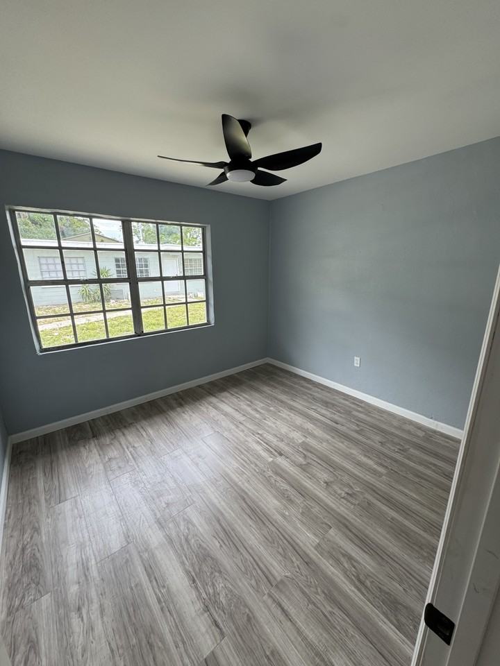 3408 E Dr Martin Luther King Jr Blvd - Photo 6 of 8