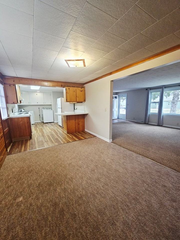 4444 Seeaire St - Photo 6 of 20