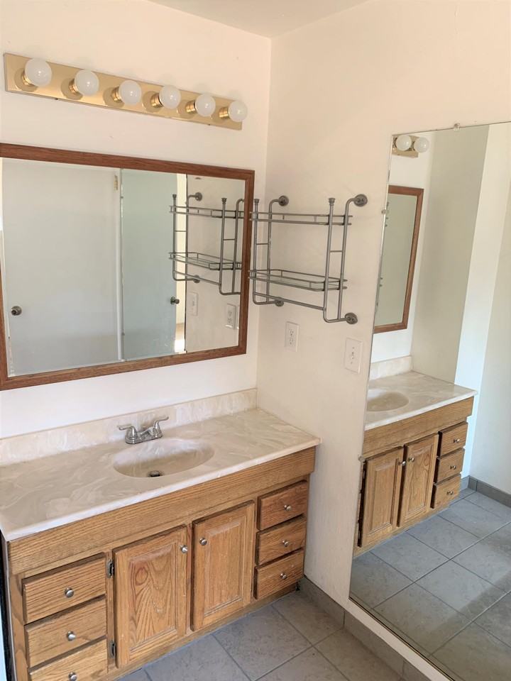 104 East St - Photo 6 of 14