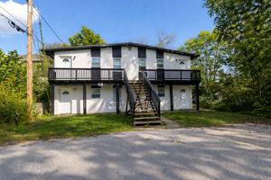 featured image of 213 N Ann St #7