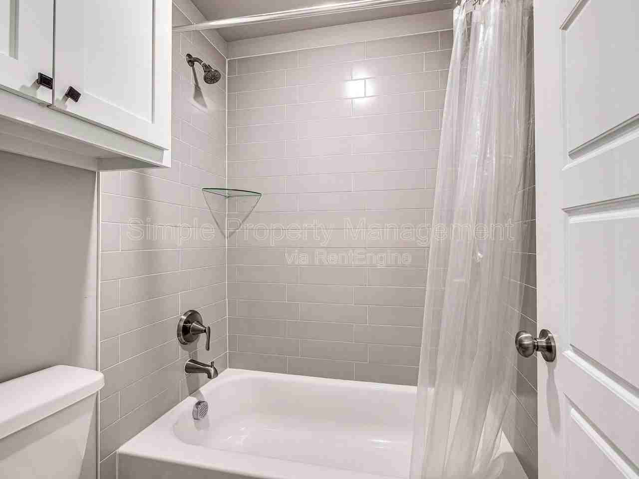 400 Fallview Ct - Photo 7 of 24