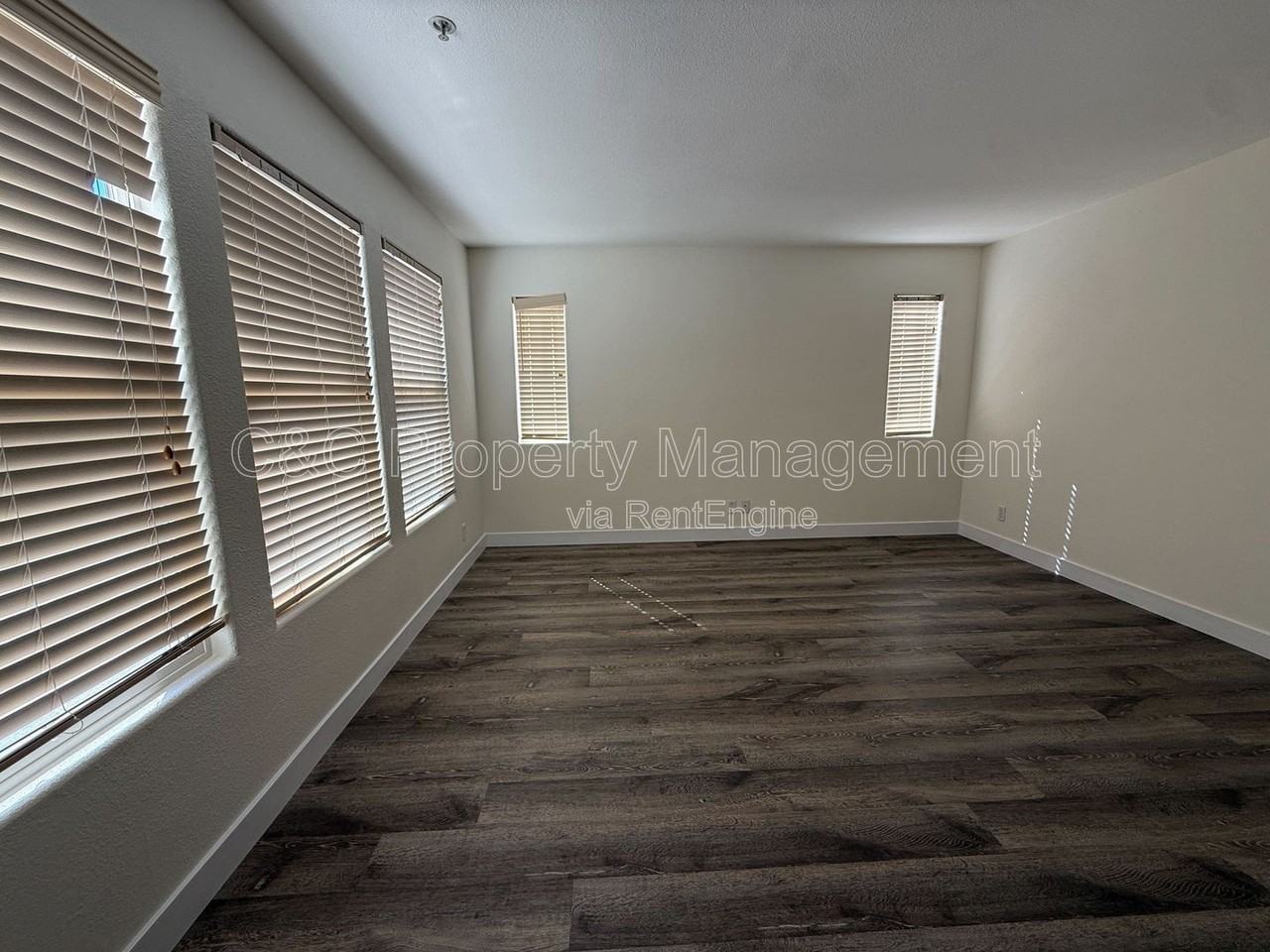 97 La Jolla St - Photo 7 of 16