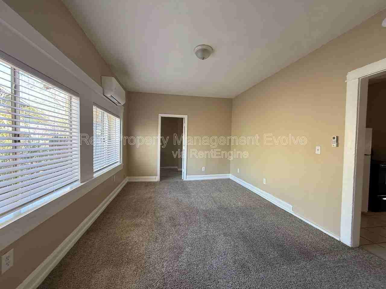 1437 E Polk St #2 - Photo 6 of 11