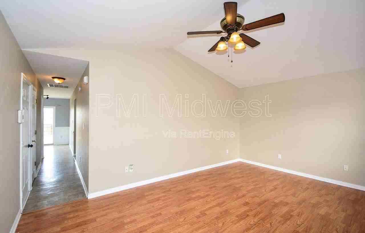 1994 Falcon Ct - Photo 2 of 22