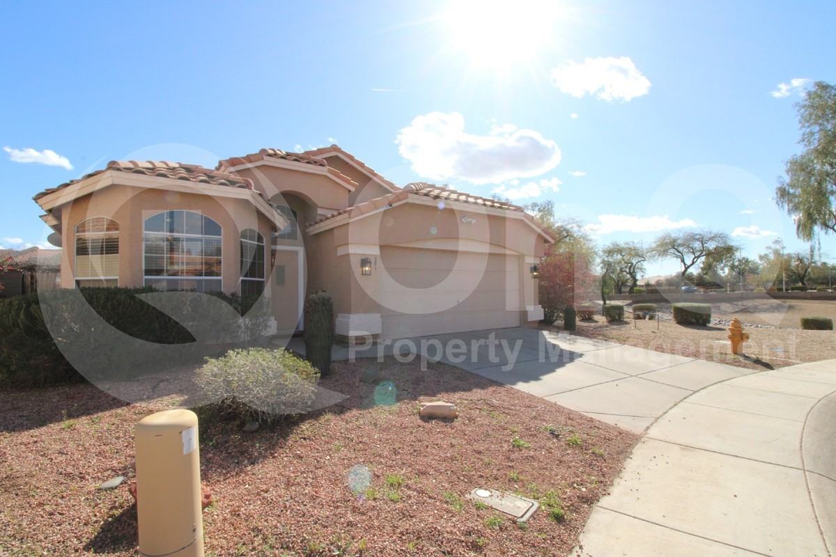 281 S Chippewa Pl - Photo 3 of 22