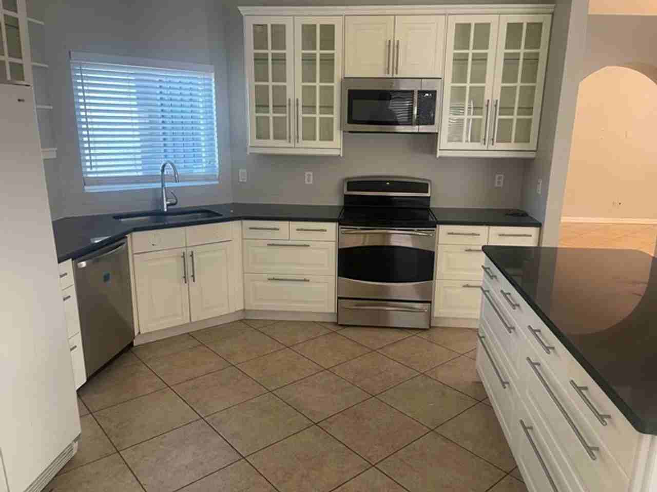 16435 S 43rd St - Photo 6 of 17