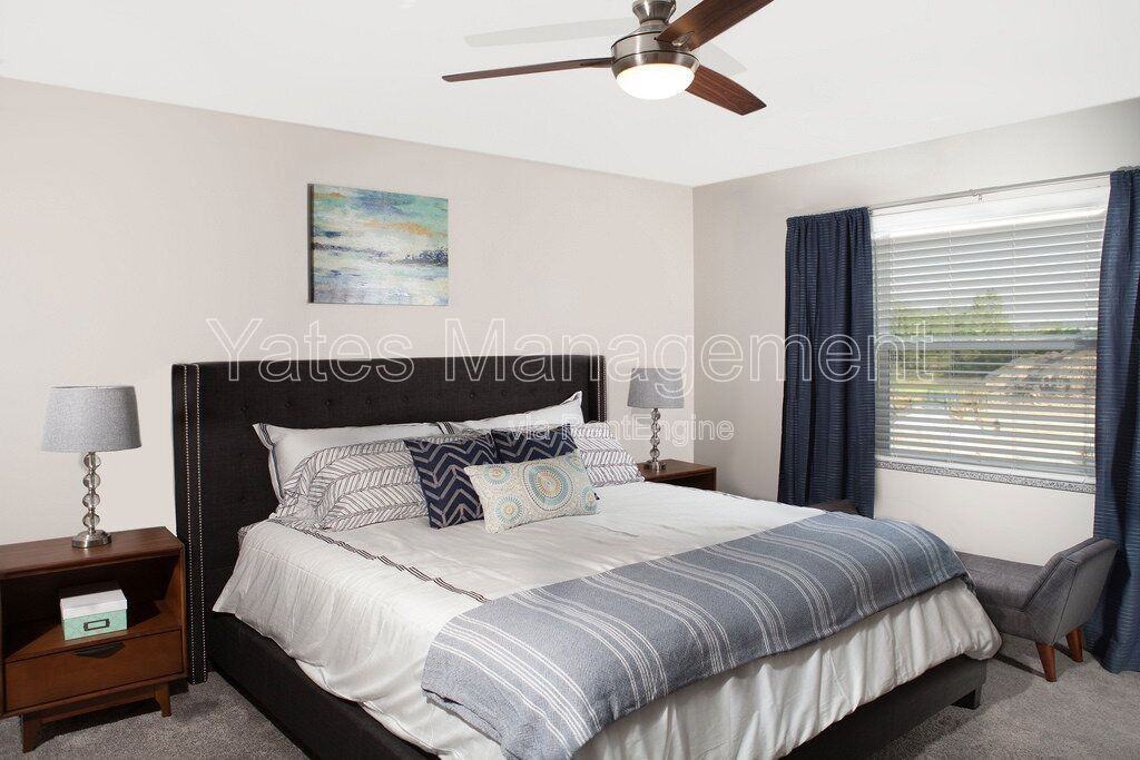 211 Potomac Dr #5 - Photo 6 of 20