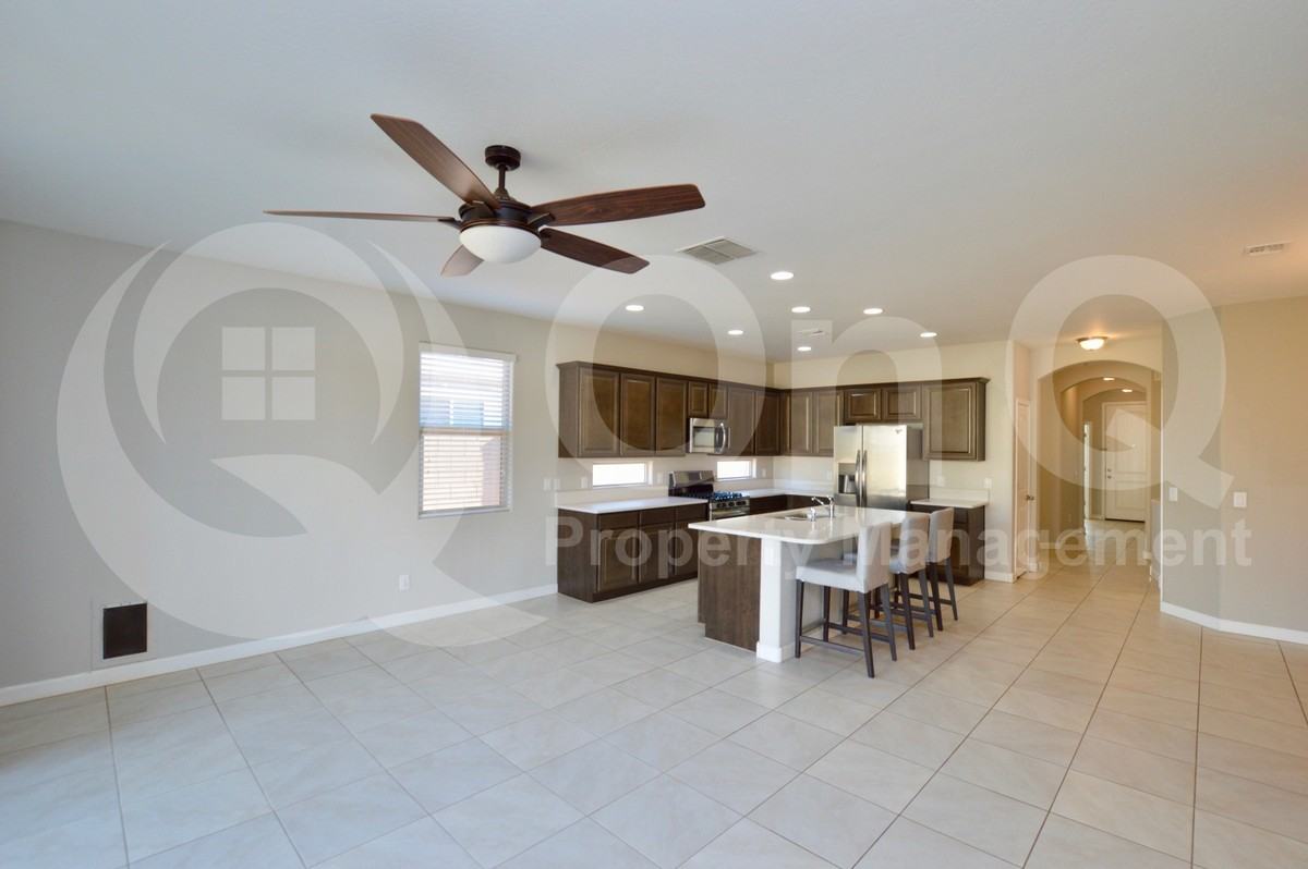 41296 W Jenna Ln - Photo 6 of 22