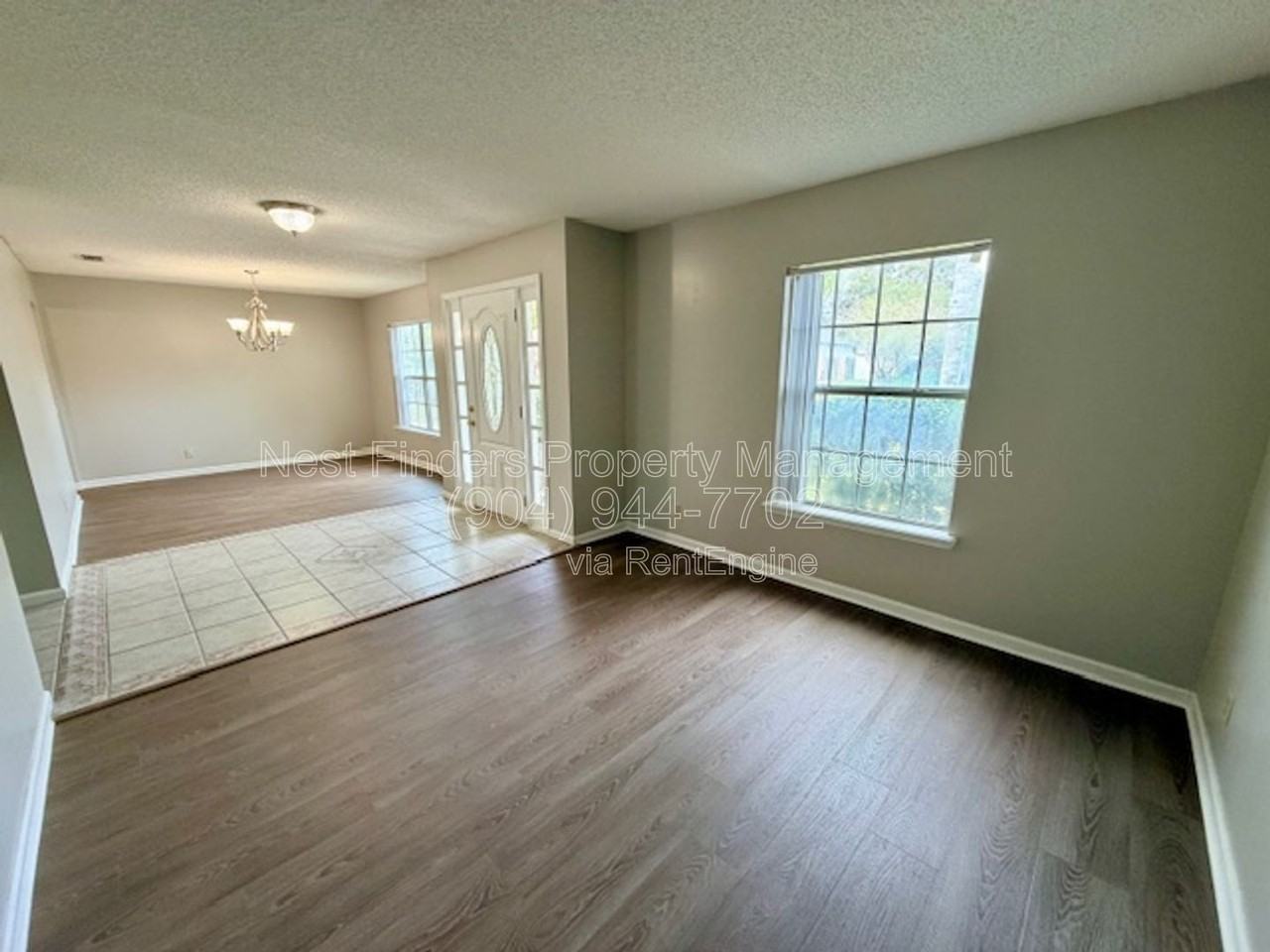 2094 Forest Gate Dr W - Photo 5 of 23