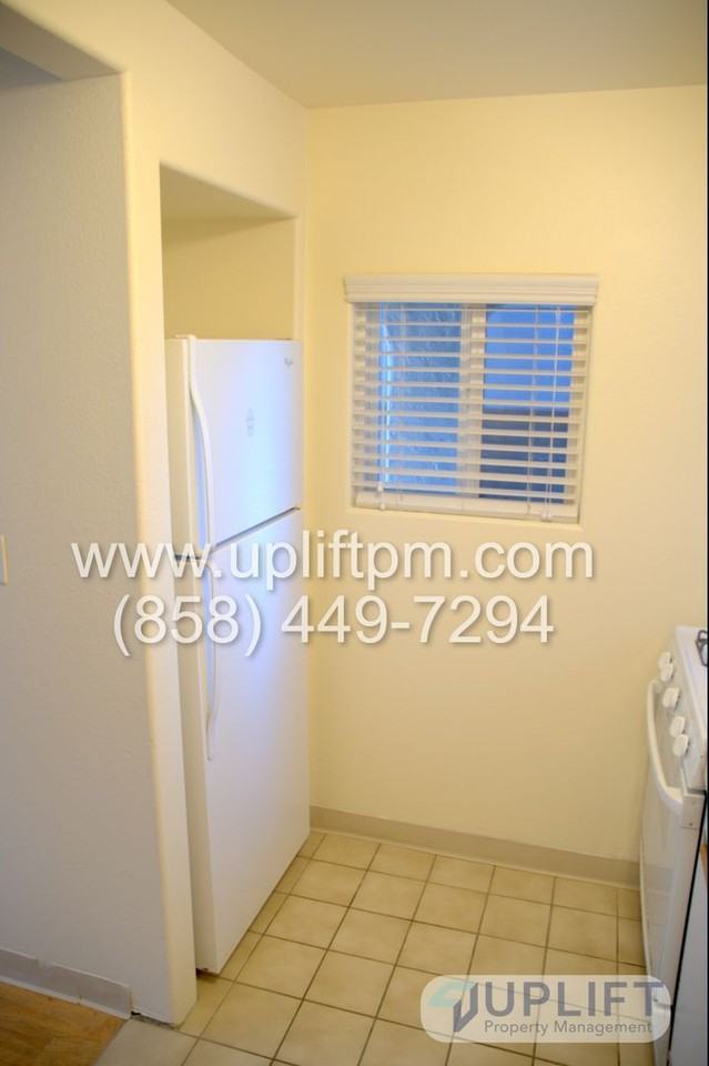 3614 Ocean Front Walk - Photo 6 of 10