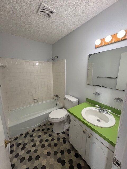 207 Singletree Dr - Photo 7 of 16