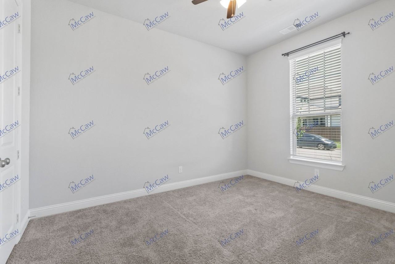 8451 Bronzegate Trl - Photo 7 of 21