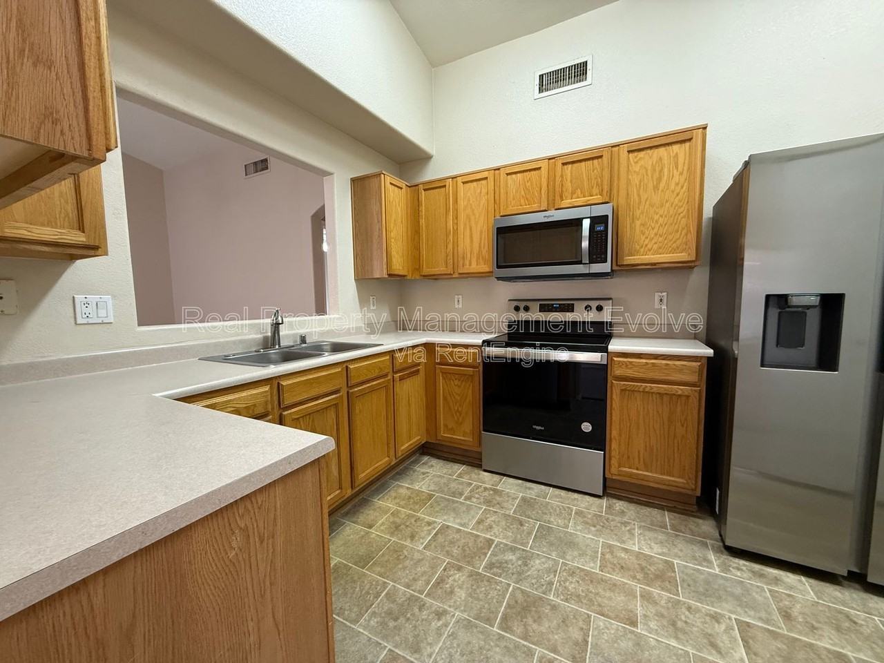 3454 E Juanita Ave - Photo 3 of 28