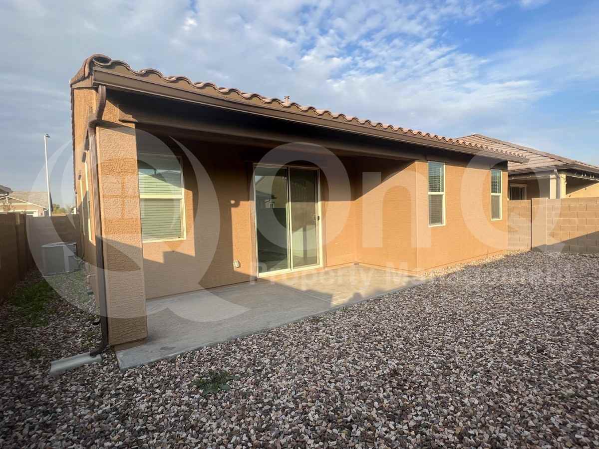 8953 W Palo Verde Dr - Photo 3 of 18