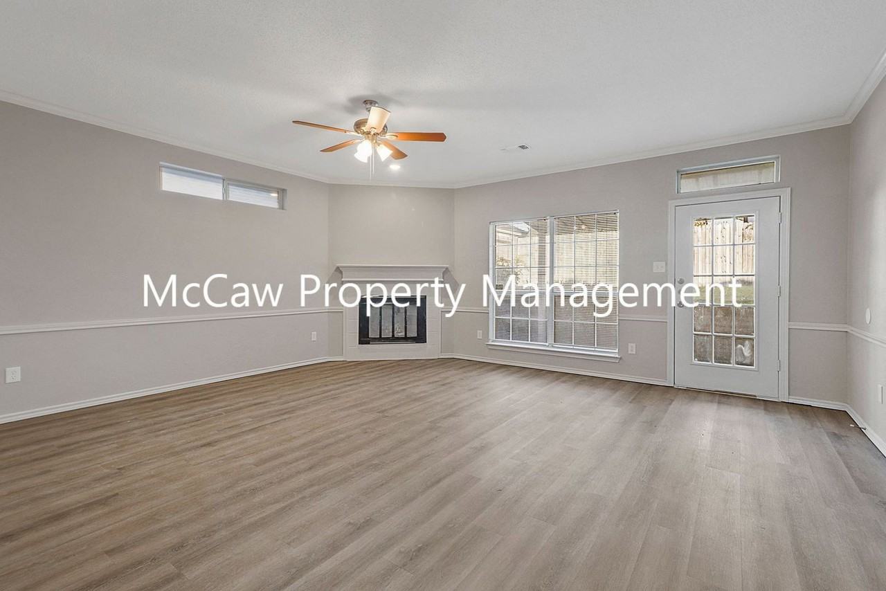 1214 Mission St - Photo 6 of 17