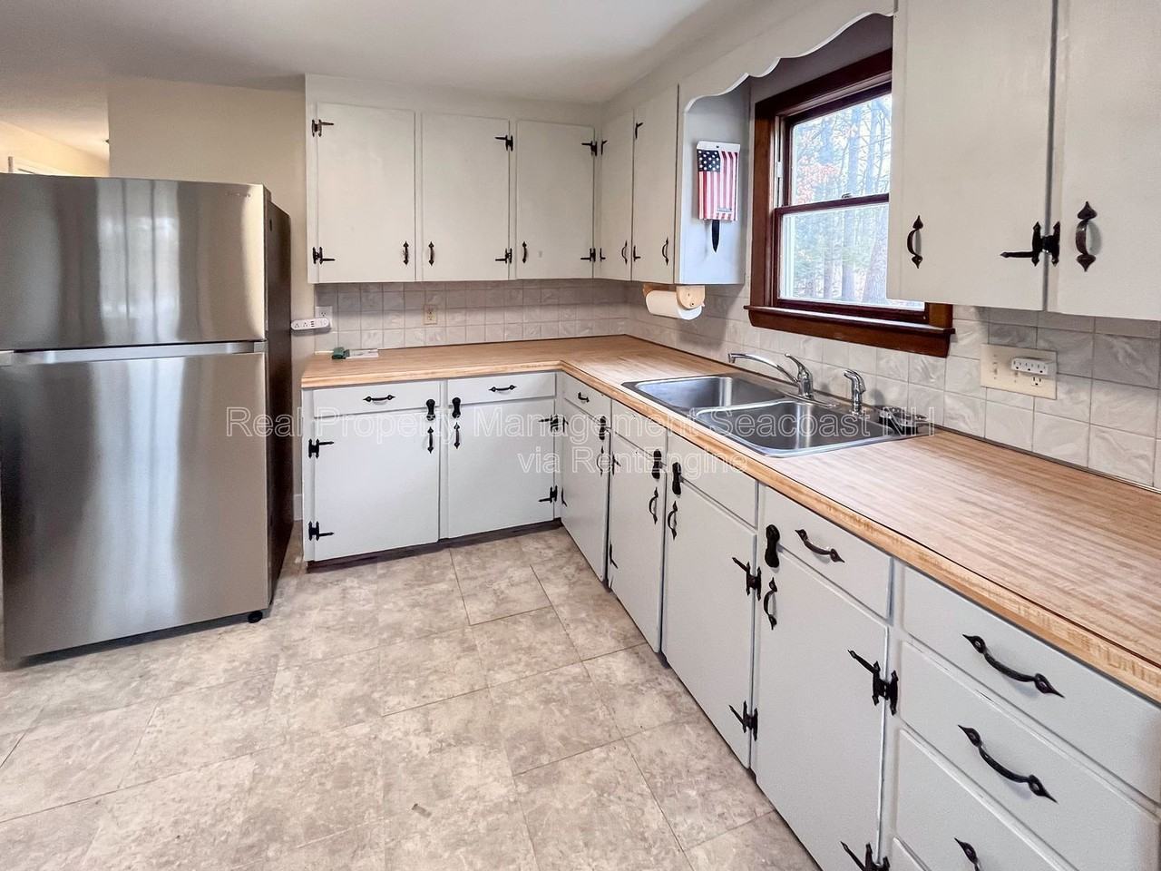 241 Mallego Rd - Photo 4 of 18