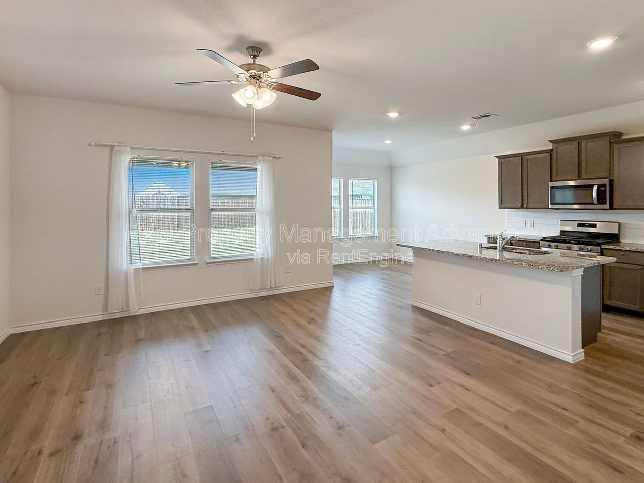 1412 Blossom Court Dr - Photo 5 of 16