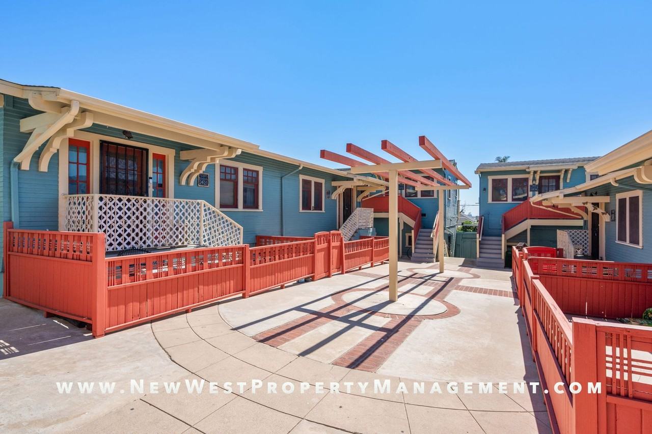 2419 Market St - Photo 3 of 30