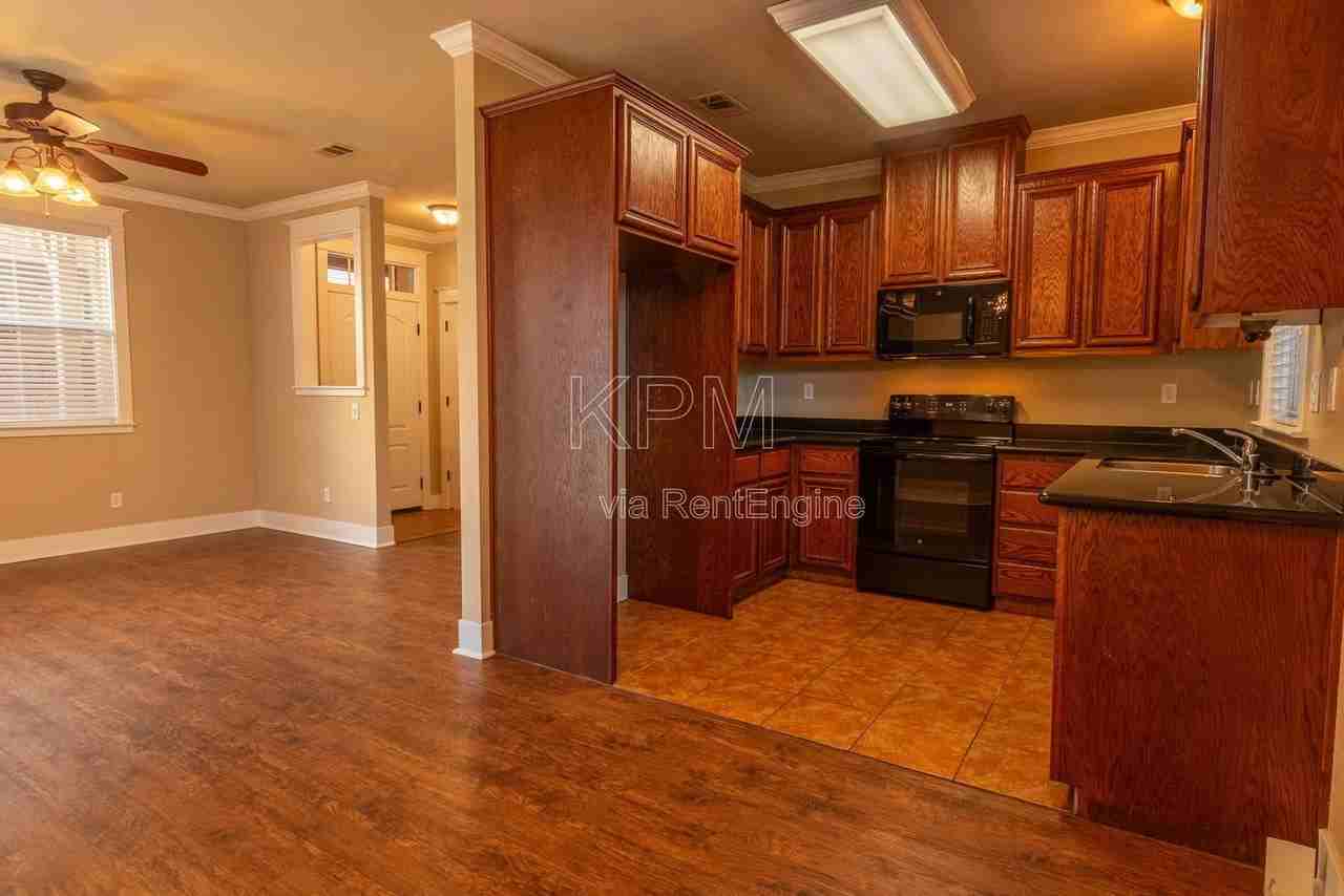 2537 Plymouth Oaks Ct - Photo 7 of 31