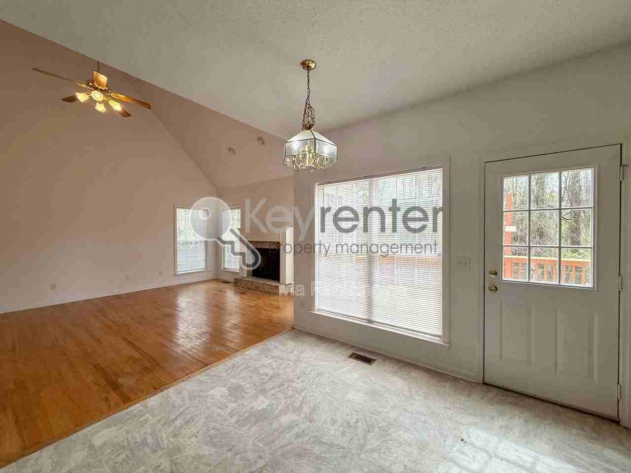 8676 Belleau Woods Dr - Photo 5 of 25