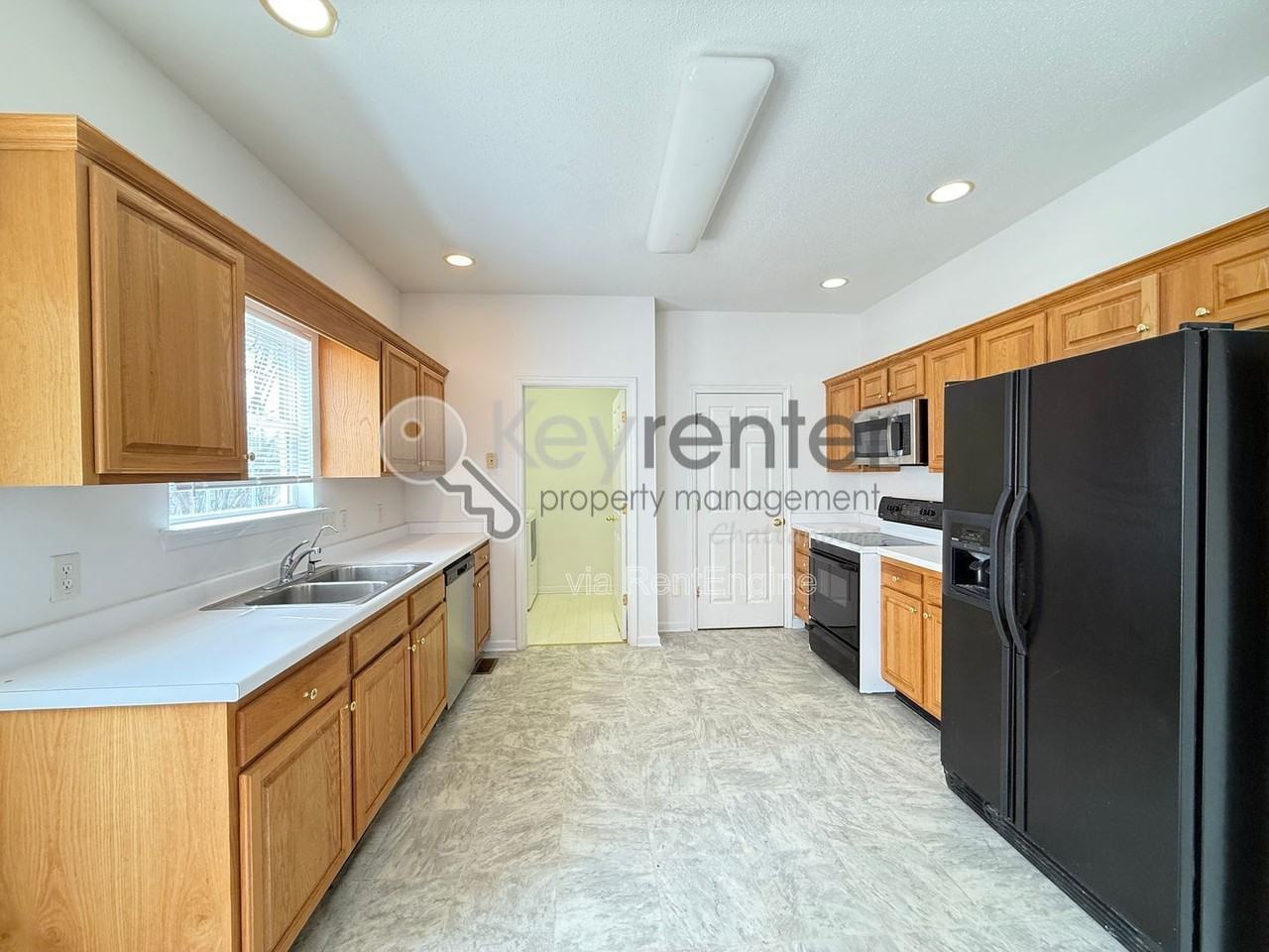 8676 Belleau Woods Dr - Photo 6 of 25