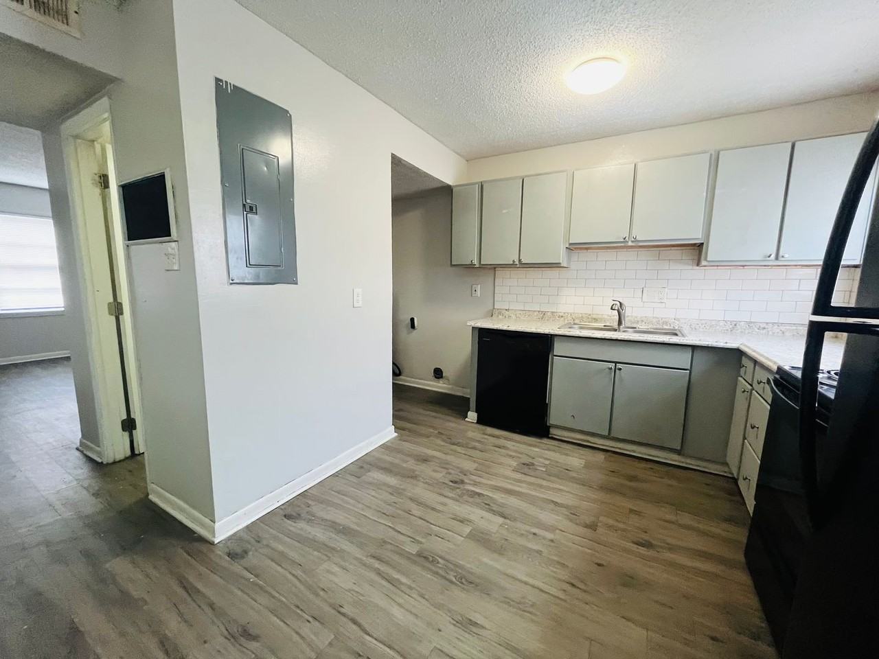 131 Wall St #114 - Photo 3 of 10