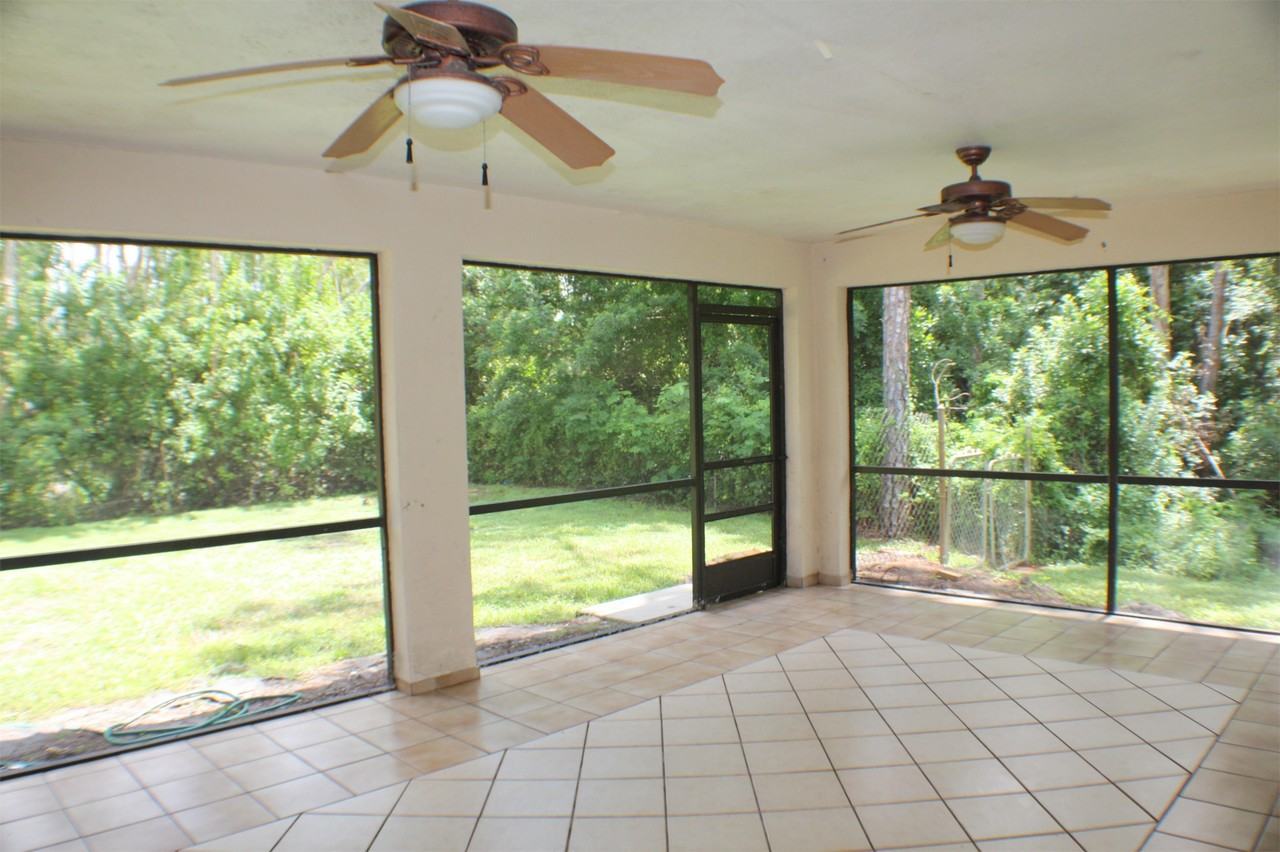 8081 Cypress Dr S - Photo 5 of 15