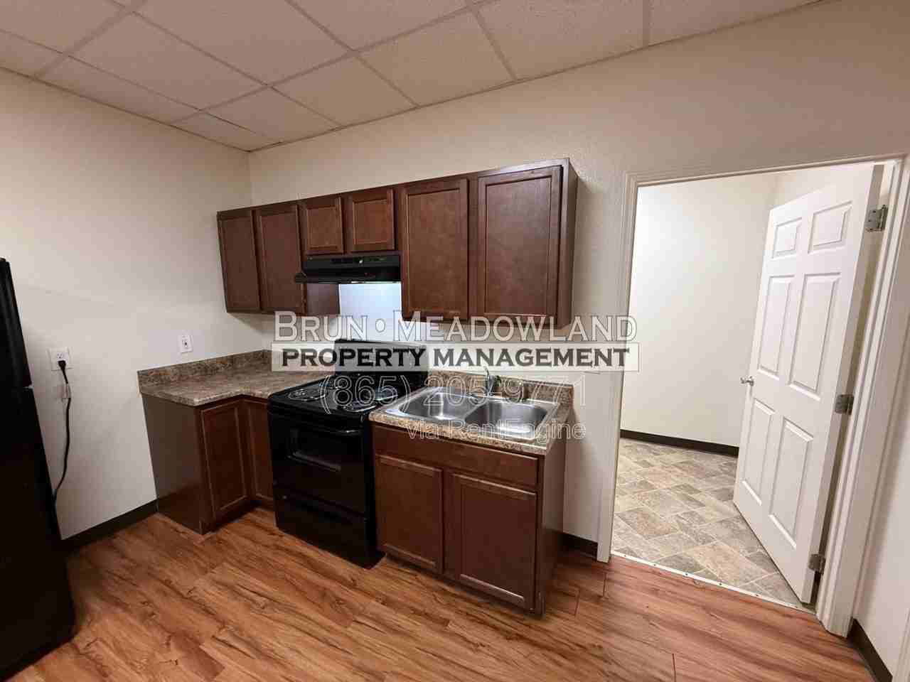 415 Devonia St #401 - Photo 3 of 26