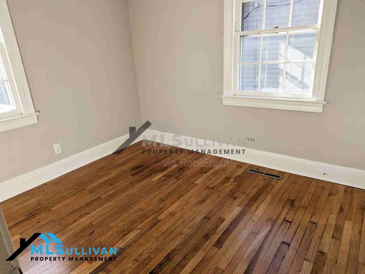 2414 Albany St - Photo 4 of 14
