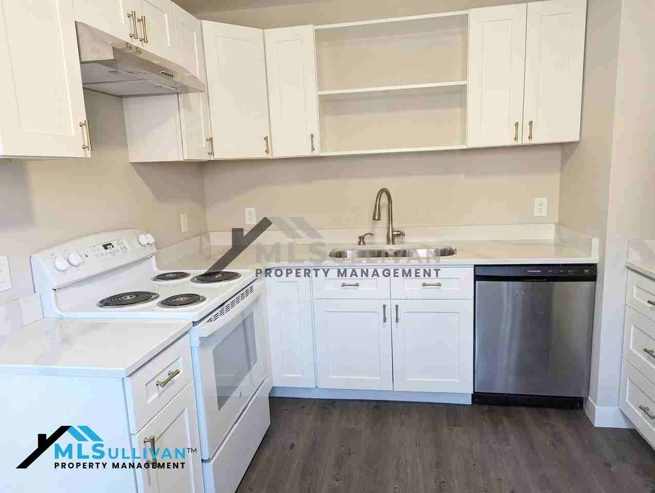 2414 Albany St - Photo 7 of 14