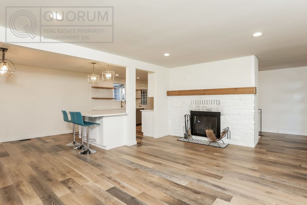 5150 S 117th St - Photo 2 of 35