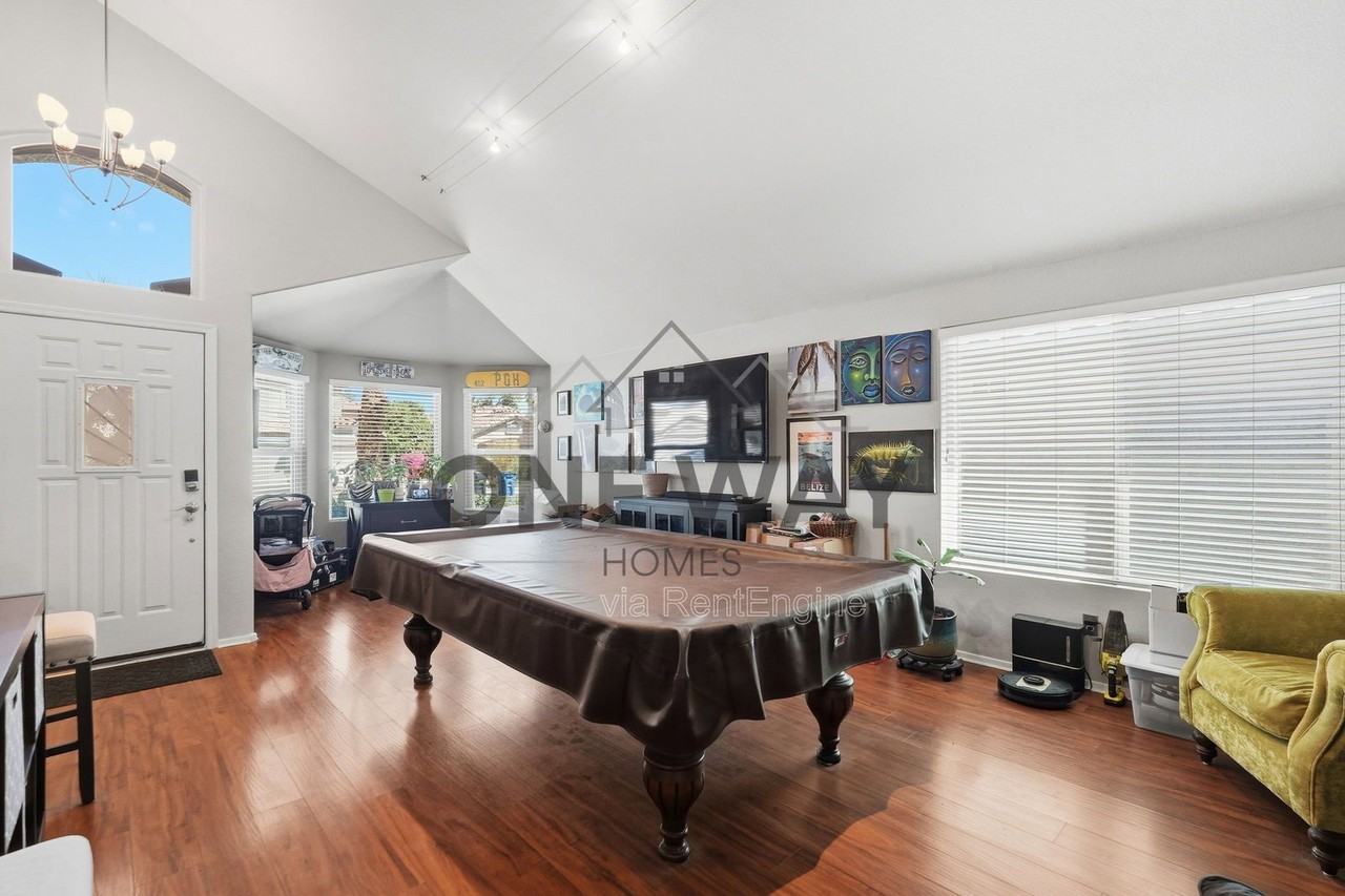 1307 E Century Ave - Photo 5 of 45