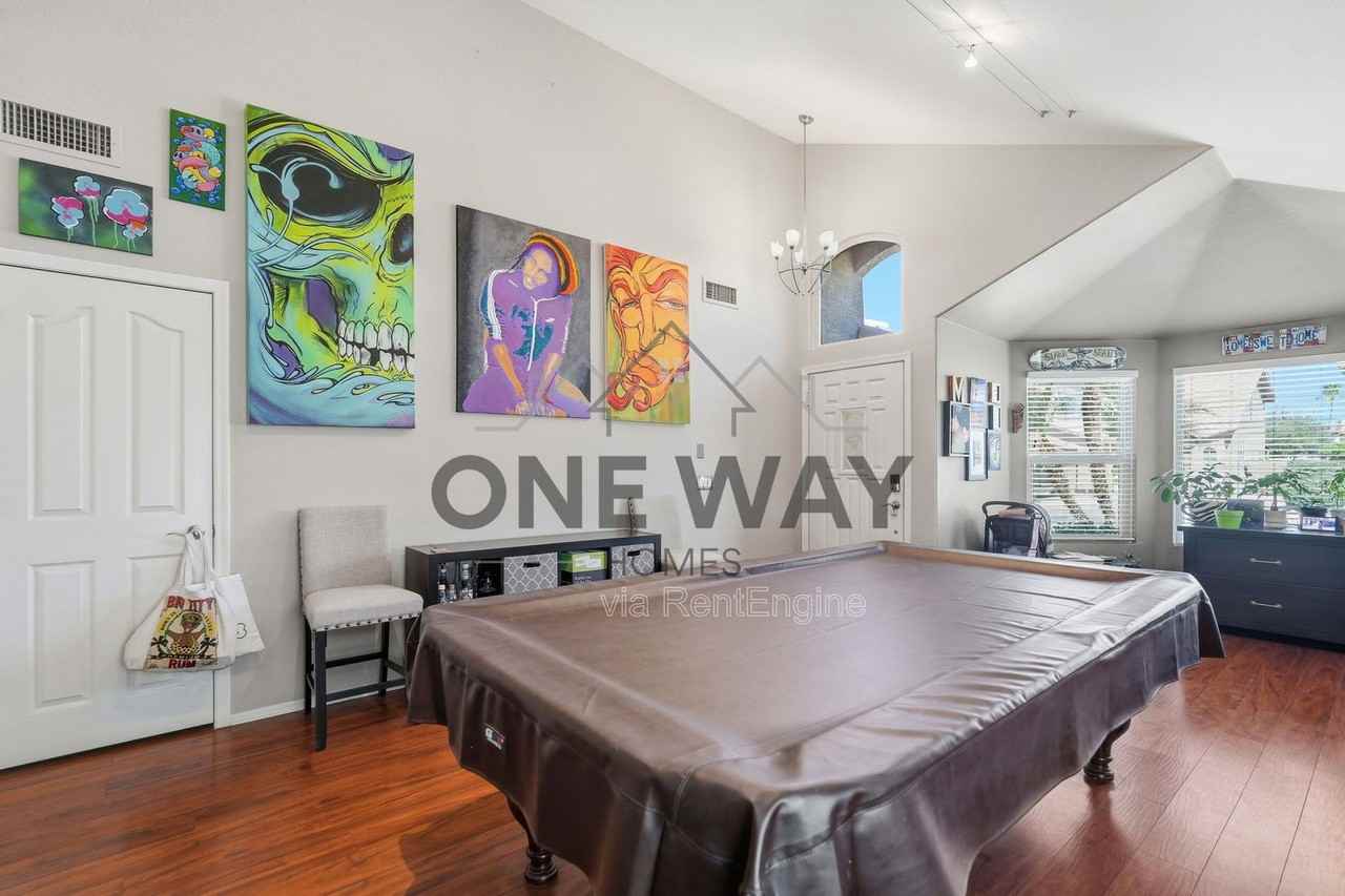 1307 E Century Ave - Photo 6 of 45