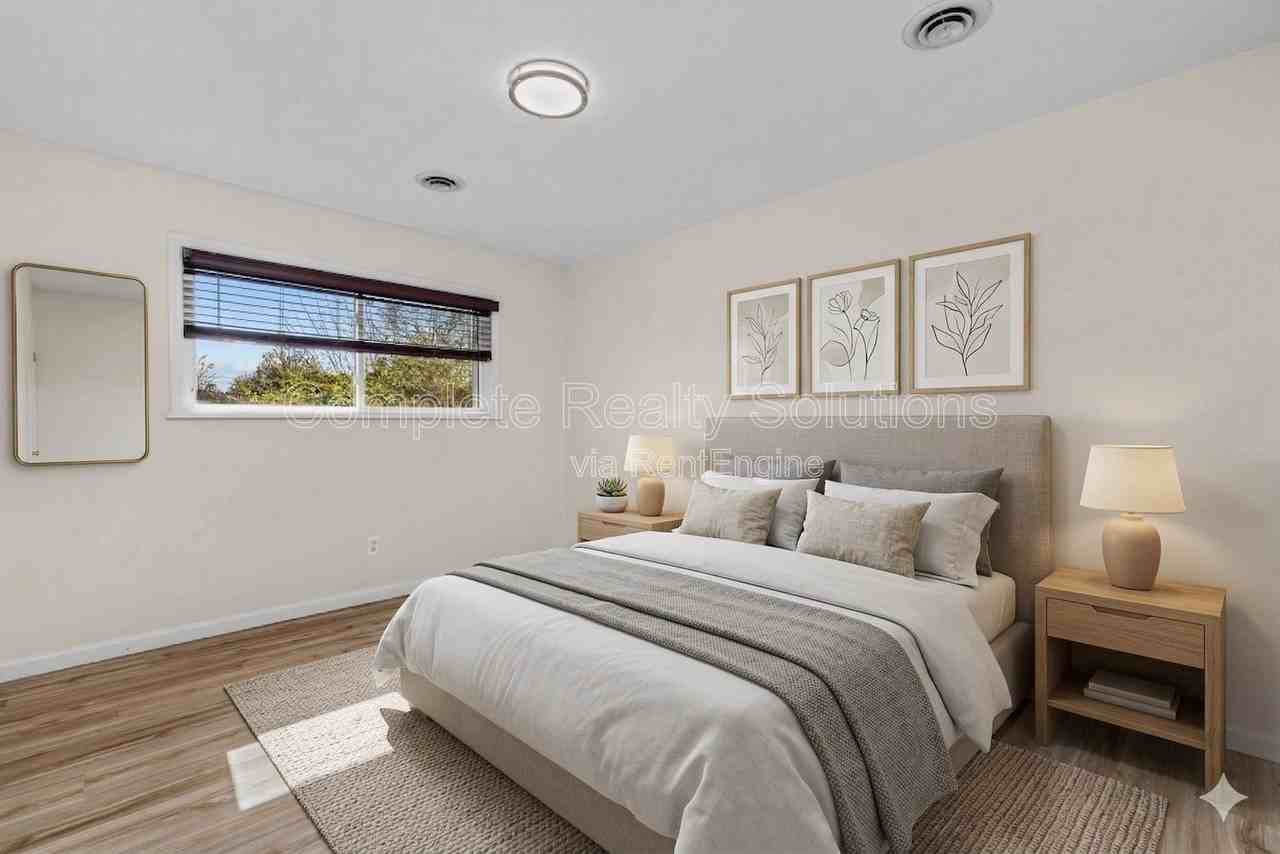 1405 Flicker Dr - Photo 7 of 29